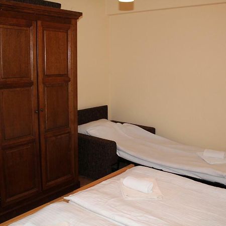 Prenociste "Magnus" Bed & Breakfast Slavonski Brod Exterior photo